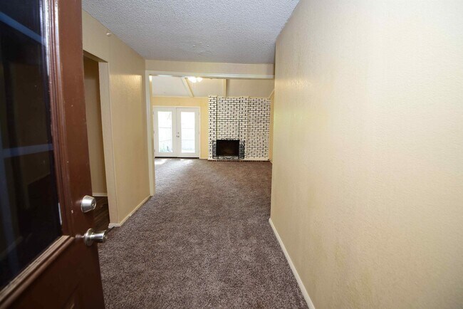 Foto del edificio - 14159 E 26th St
