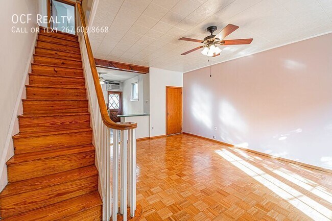 Building Photo - Fantastic East Passyunk Three Bedroom Rowhome