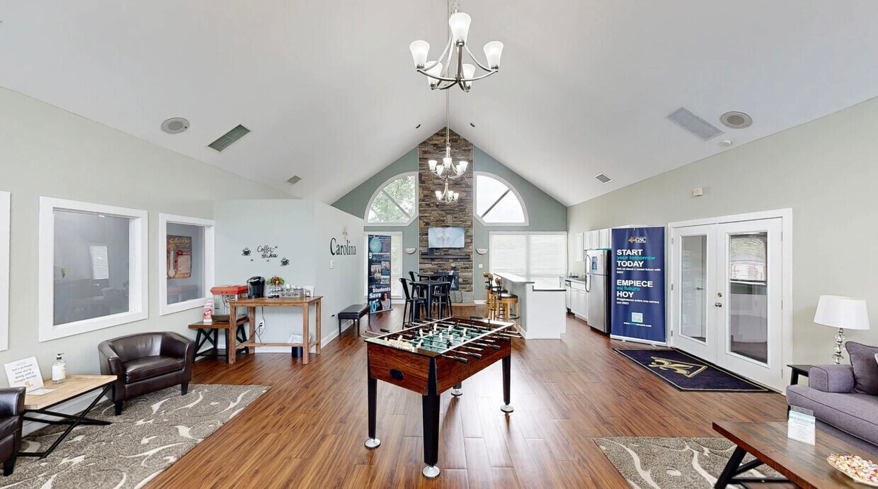 Photo - Carolina - Students save up to 10%! Apartments