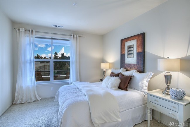 Dormitorio principal - 10042 Main St
