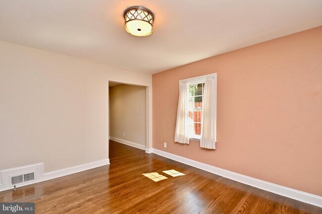 Foto del edificio - 311 S Wayne St