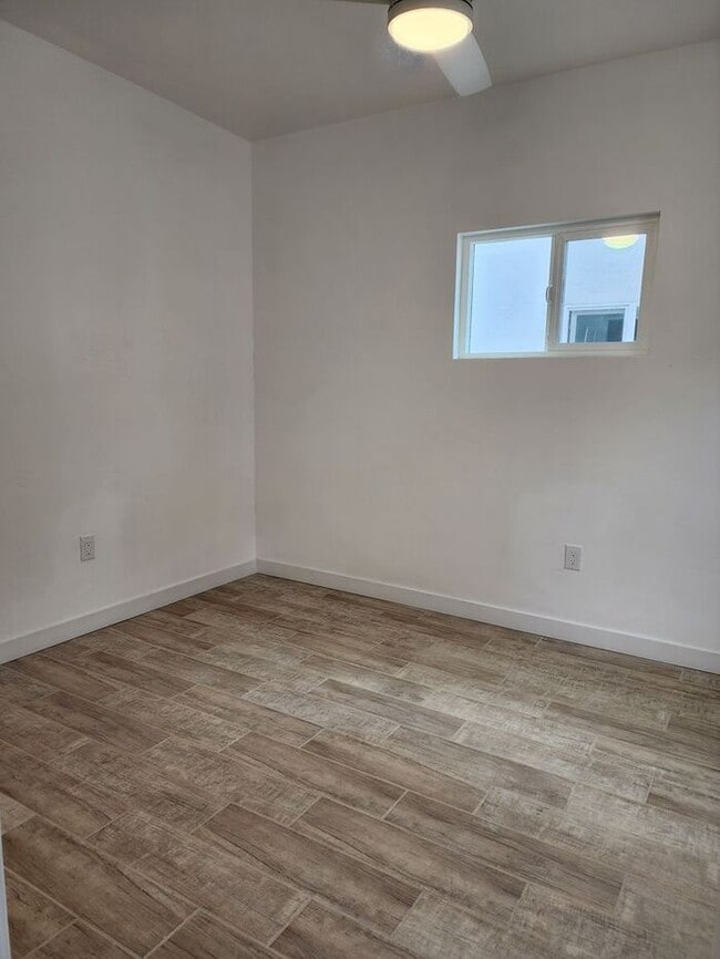 Foto del edificio - $1000 REBATE!! 1bdrm/1bath COTTAGE in Historic Sherman Heights!