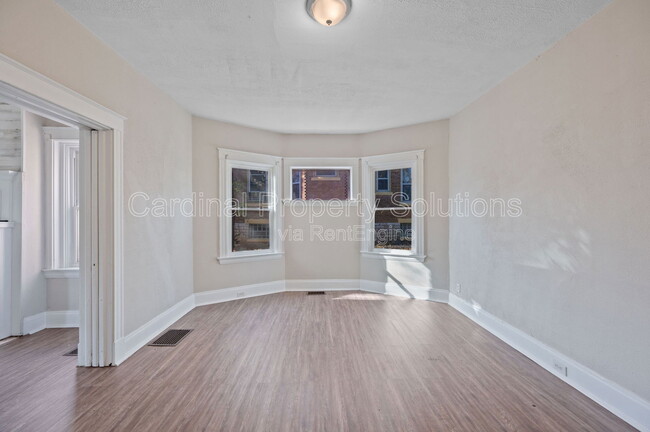 Building Photo - 816 Windham Ave