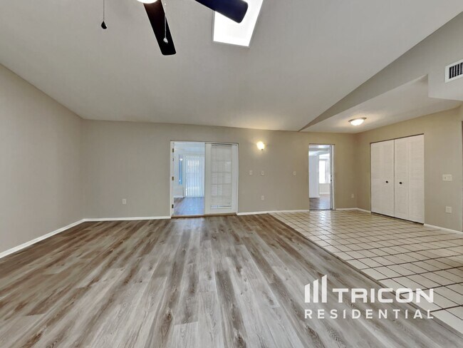 Foto del edificio - 11404 Larkwood Way