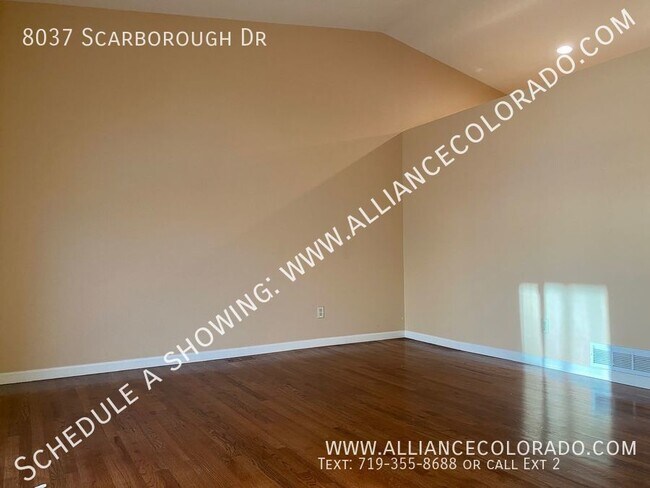 Foto del edificio - 8037 Scarborough Dr