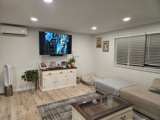 Foto del edificio - 166 N 1150 W