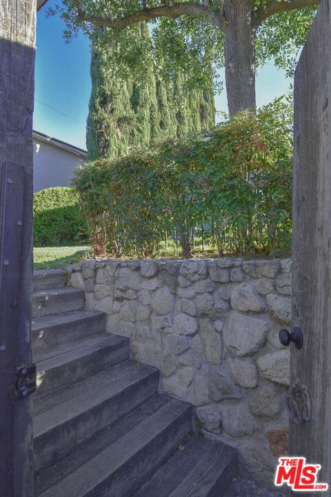 Building Photo - 2657 Piedmont Ave