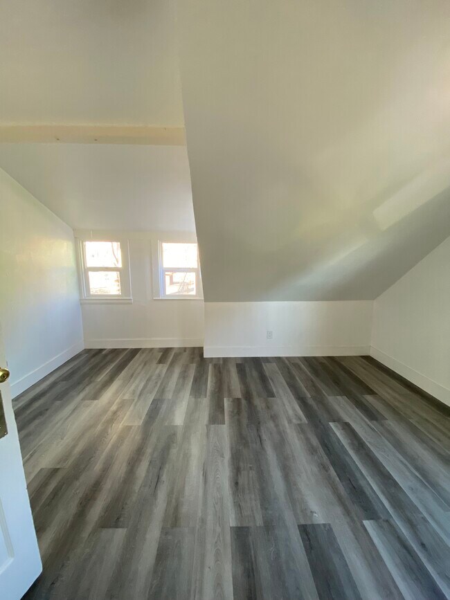 Foto del edificio - 2531 Ridge Rd