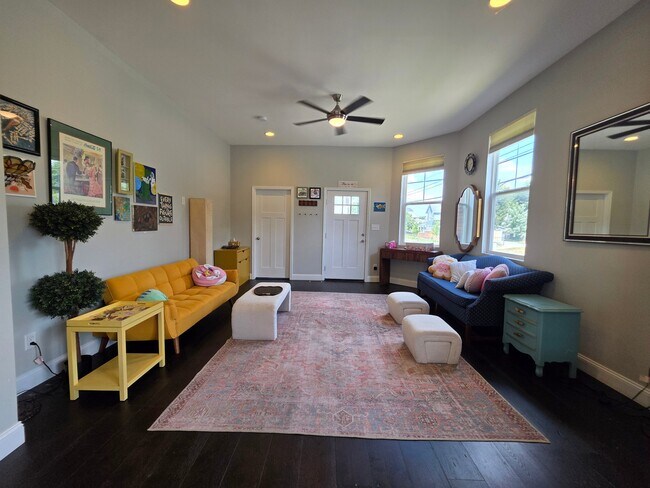 Foto del edificio - 1639 Woodlawn Ave