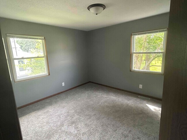 Foto del edificio - 1105 Mary Ave