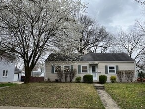 Building Photo - 801 Vernon Rd