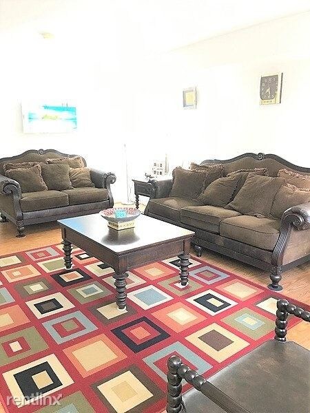 Foto principal - 742 Wilton Farm Dr