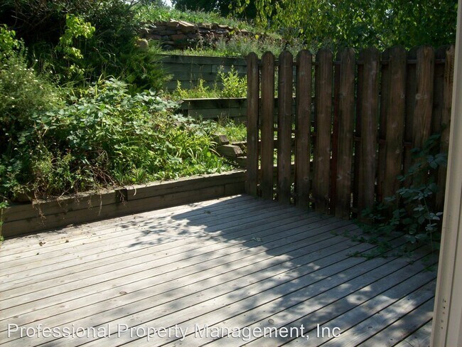 Foto del edificio - 3 br, 1.5 bath House - 845 Emma Ct