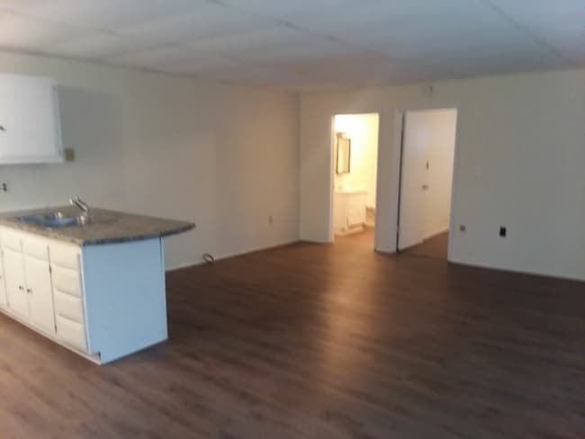 Building Photo - 434 Madison St