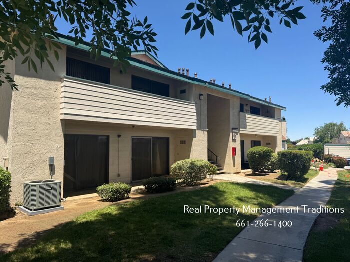 Primary Photo - Willow Creek 2 bed, 1 bath condo!