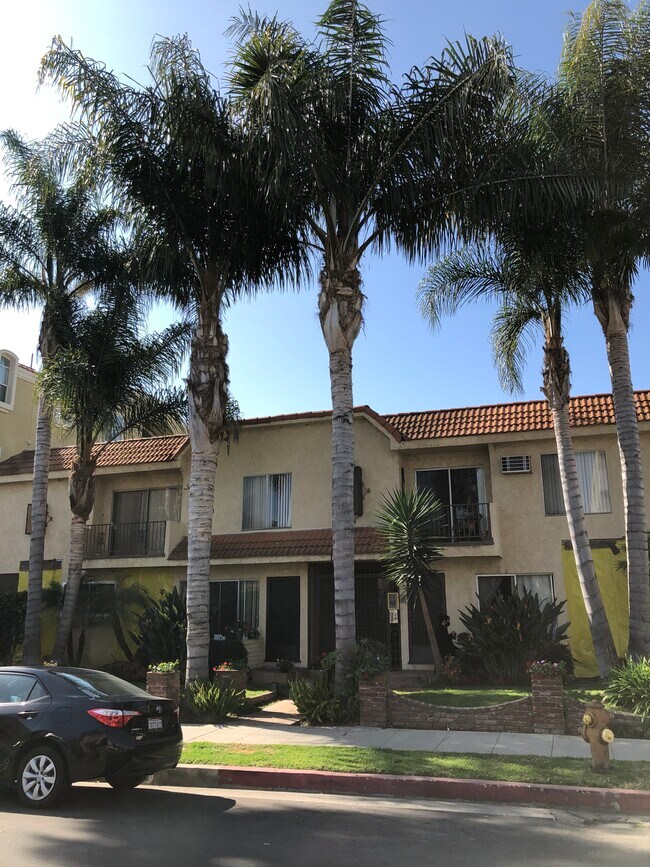 Main - 1829 Butler Ave