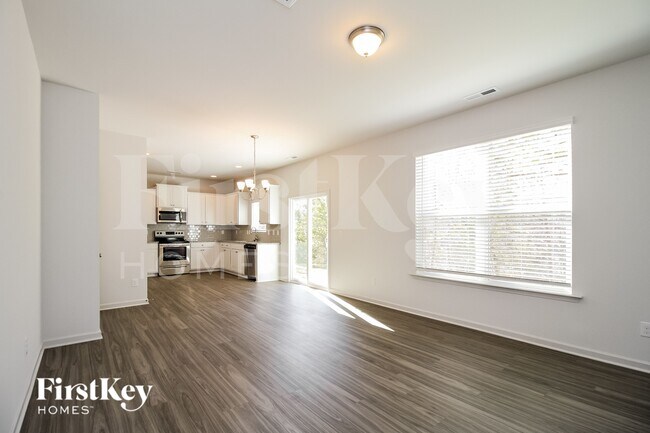 Foto del edificio - 6410 Beaver Pond Ct