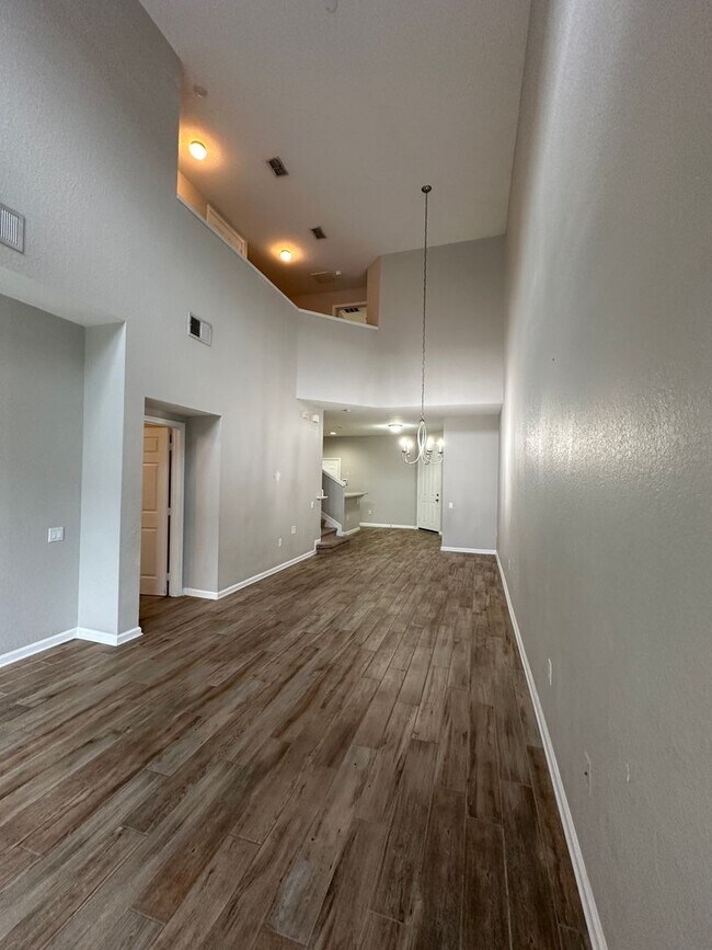 Foto del edificio - Well maintained townhouse in Spring Isle