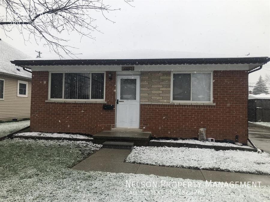 Primary Photo - 22512 Arcadia St