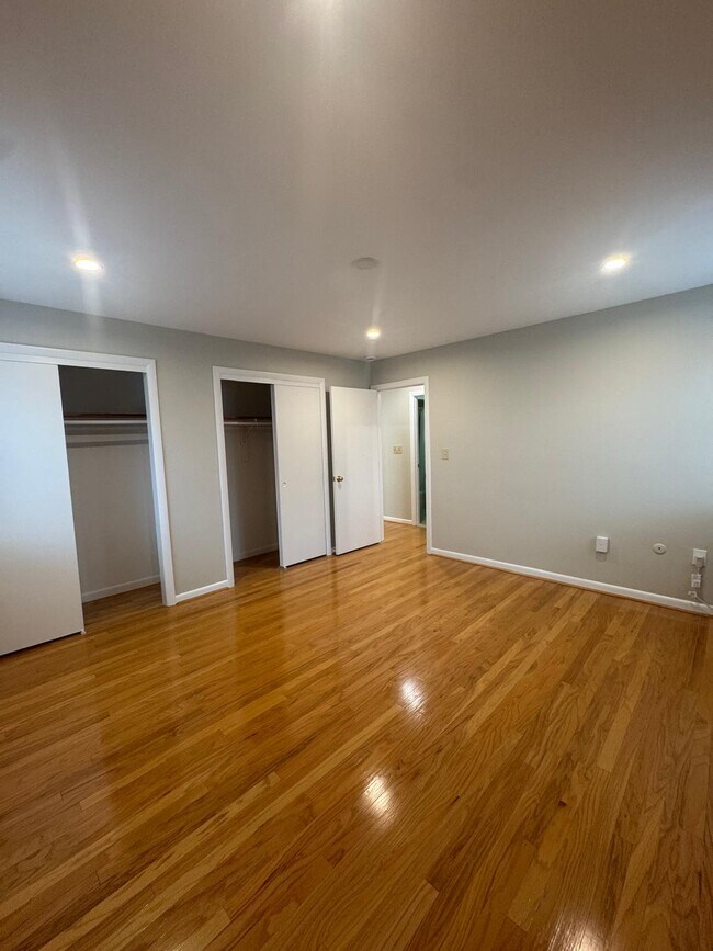 Foto del edificio - 28 Brentwood St