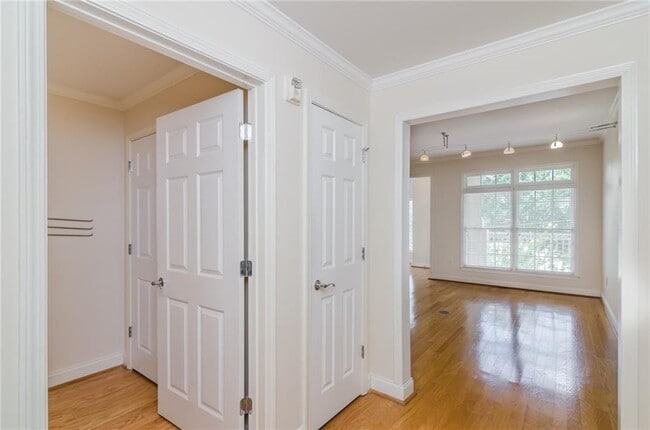 Building Photo - 50 Biscayne Dr NW