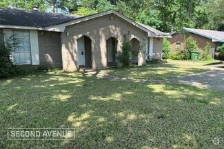 Building Photo - 3843 Woodley Rd
