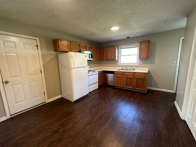 Foto del edificio - 1004 Northwood Dr