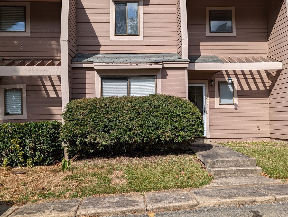 2001 Reservoir Rd Unit 12, Little Rock, AR 72227 Condo for Rent in