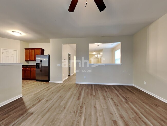 Building Photo - 254 Cameron St