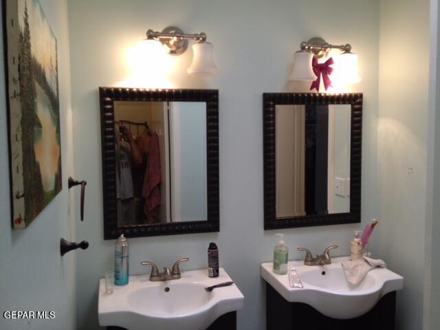 Foto del edificio - 10428 Seawood Dr