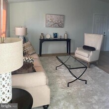 Building Photo - 4426 Cub Run Rd