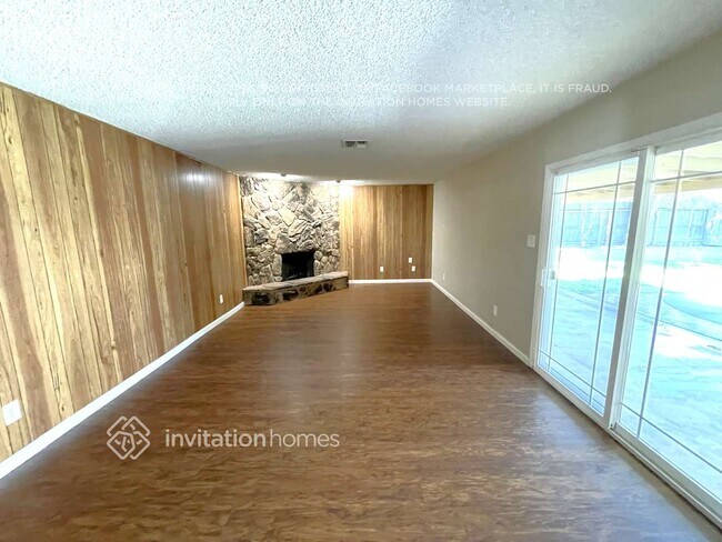 Foto del edificio - 7517 Blackthorne Way