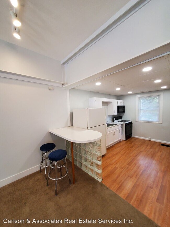 Building Photo - Studio, 1 bath House - 1720 Middle St