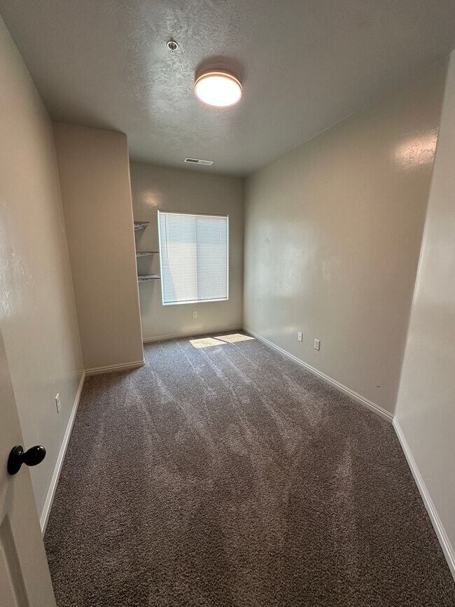 Foto del edificio - Charming Townhome