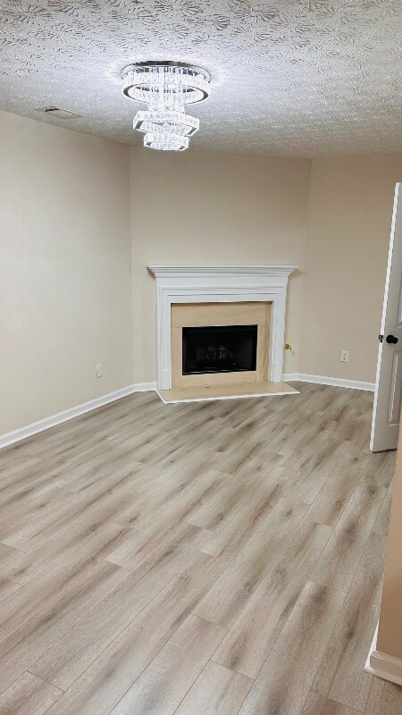 Foto del edificio - 5961 Grovegate Ln