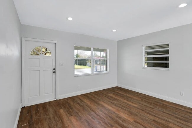 Building Photo - 56 56th St N