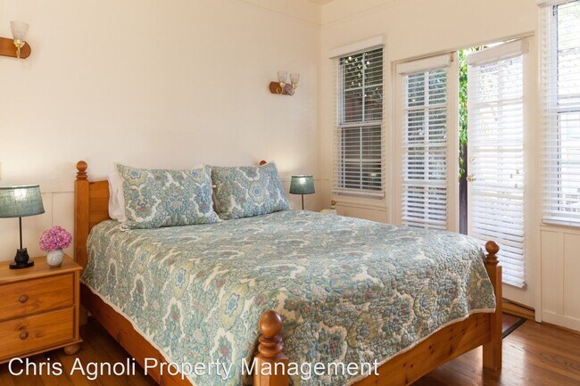 Building Photo - 2 br, 1 bath House - 36 W Valerio St