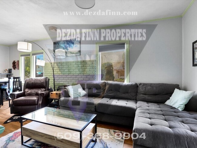 Building Photo - Northside 3Bed, 1Bath Vintage Bungalow