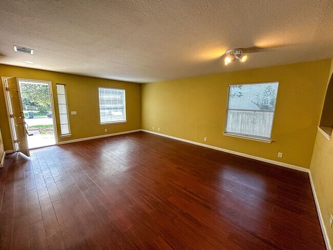 Foto del edificio - Rare 5 Bedroom in Crystal Knoll Georgetown