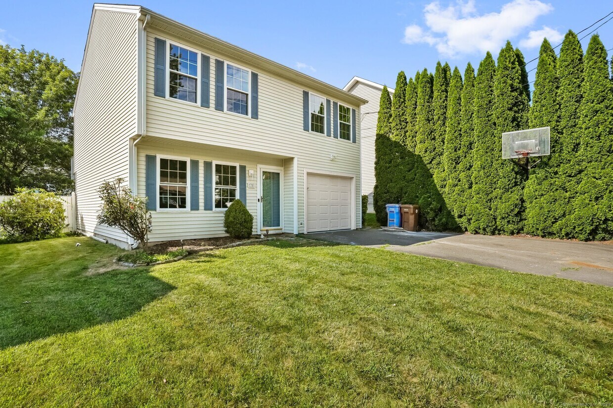 Foto principal - 75 Beecher Ave