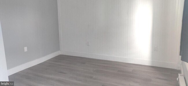 Foto del edificio - 4951 W Thompson St