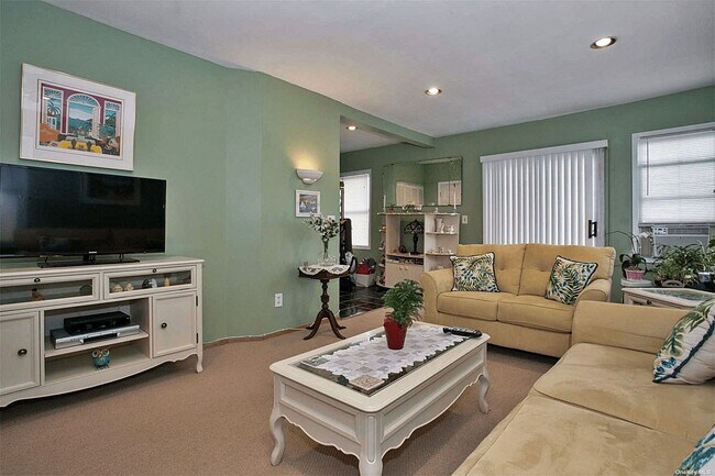 Foto del edificio - 412 E Penn St