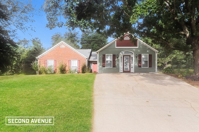 Building Photo - 3703 Windy Hill Dr SE