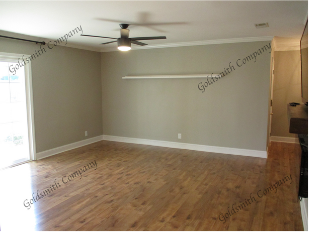 Foto del edificio - 2601 Duncan Chapel Rd