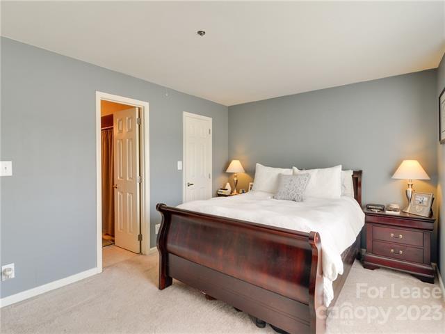 Foto del edificio - 517 N Graham St