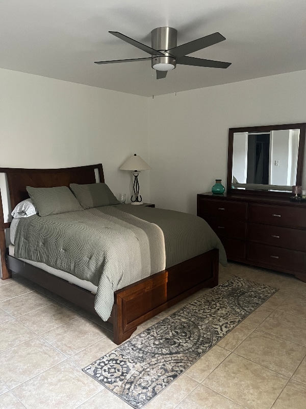 Photo - 147 N Kendall Dr House