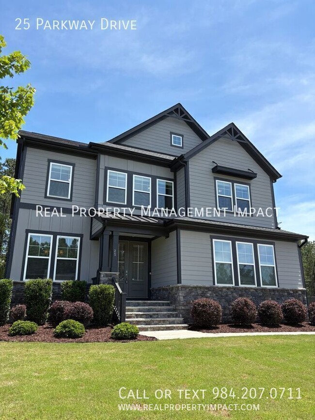 Building Photo - 25 Parkway Dr