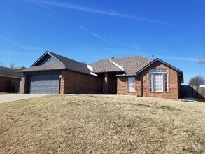 Building Photo - 2708 Northridge Rd