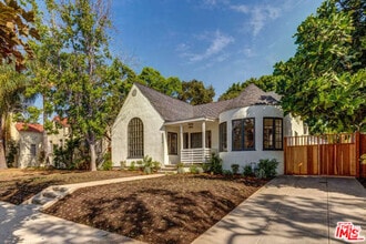 Building Photo - 6533 Hayes Dr