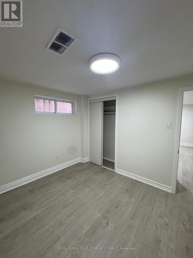 Building Photo - 44 Royal Orchard Blvd